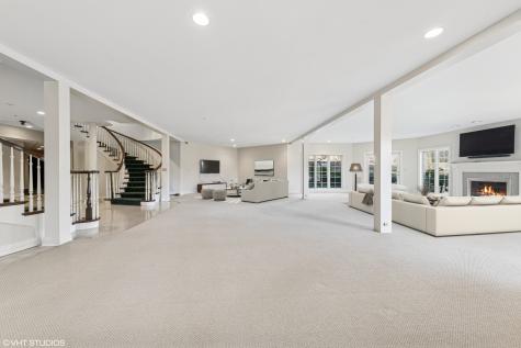 560 Oak Knoll Road Barrington Hills IL 60010