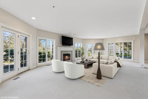 560 Oak Knoll Road Barrington Hills IL 60010