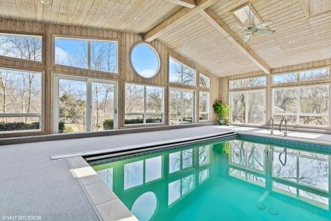 560 Oak Knoll Road Barrington Hills IL 60010