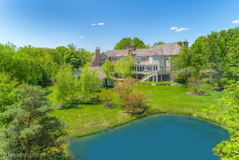 560 Oak Knoll Road Barrington Hills IL 60010