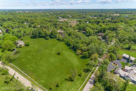 560 Oak Knoll Road Barrington Hills IL 60010