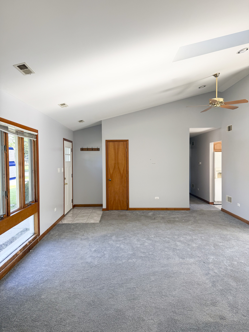 7706 Warwick Avenue Darien IL 60561