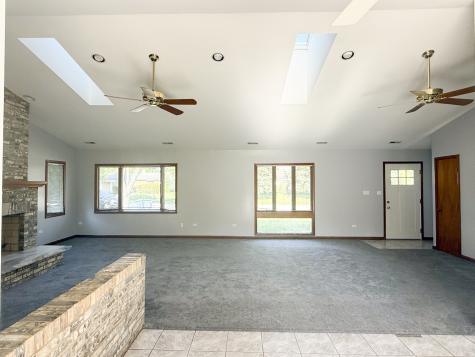 7706 Warwick Avenue Darien IL 60561