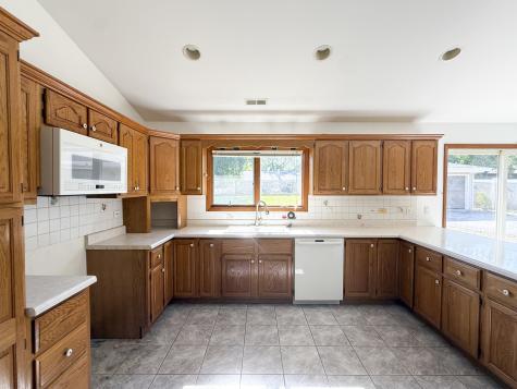 7706 Warwick Avenue Darien IL 60561