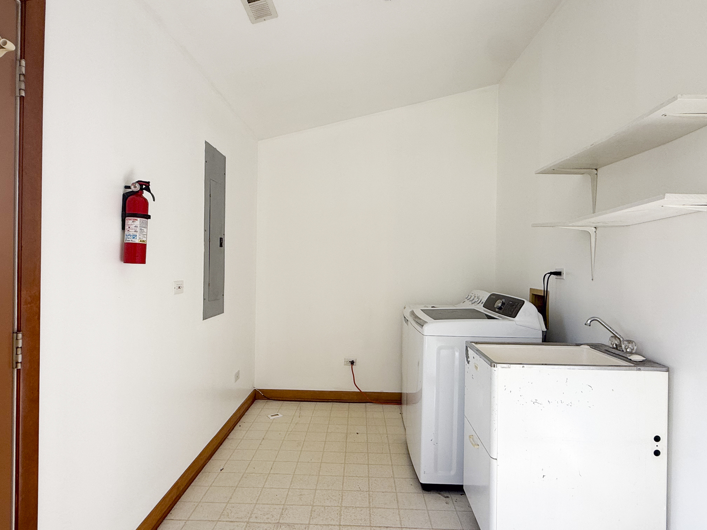 7706 Warwick Avenue Darien IL 60561
