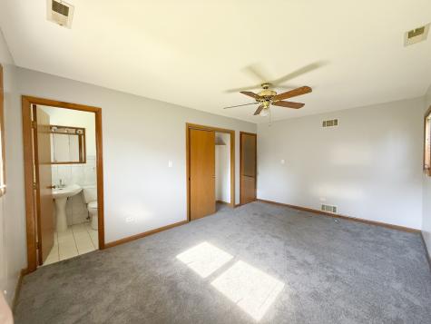 7706 Warwick Avenue Darien IL 60561