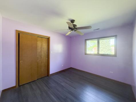 7706 Warwick Avenue Darien IL 60561