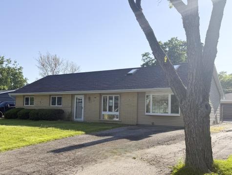7706 Warwick Avenue Darien IL 60561
