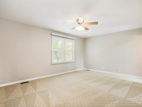 2530 Cheshire Drive Aurora IL 60504