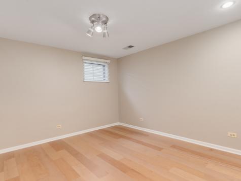 2530 Cheshire Drive Aurora IL 60504