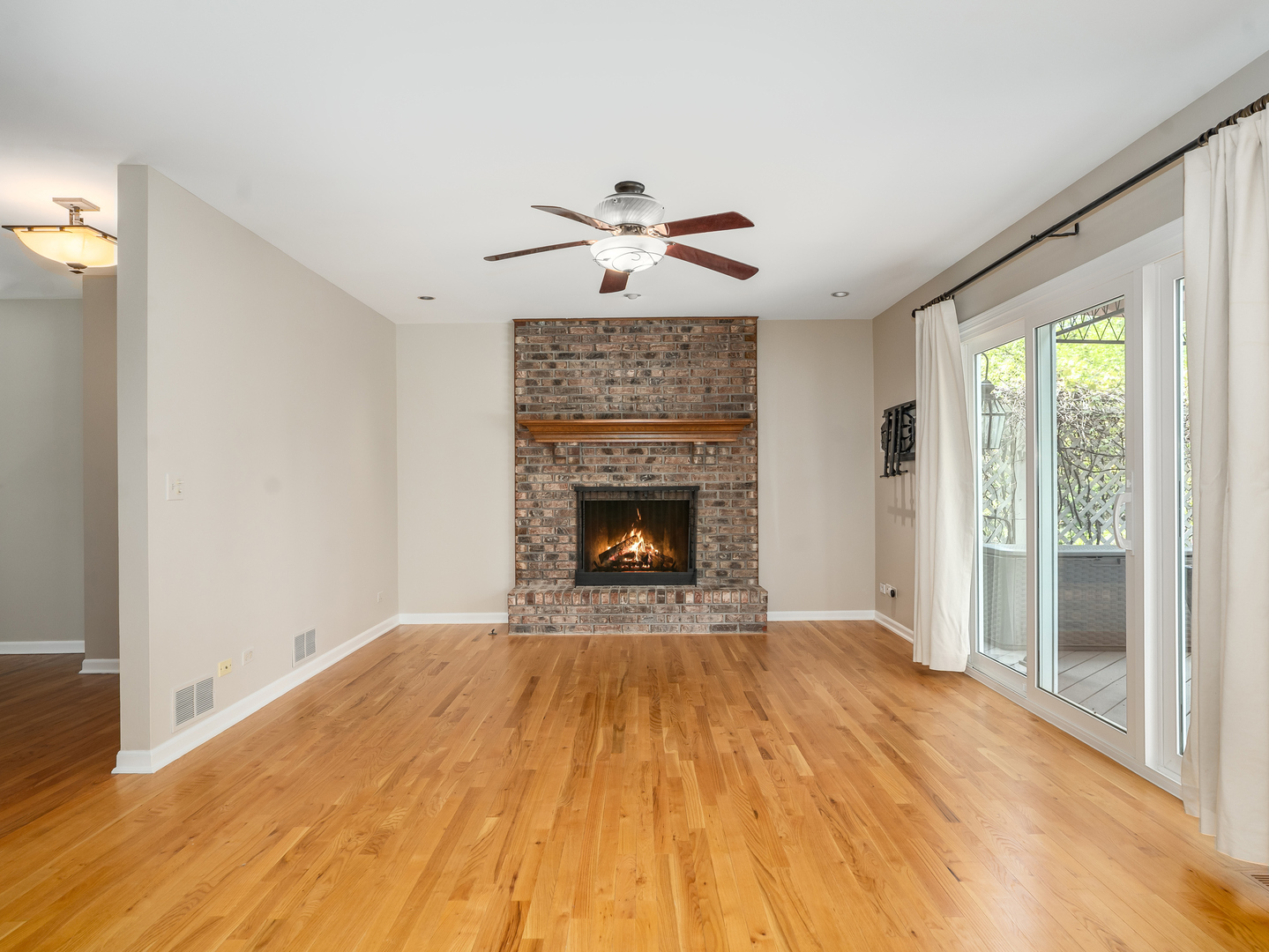 2530 Cheshire Drive Aurora IL 60504