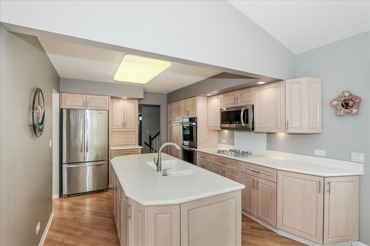 818 Indigo Court Lake Zurich IL 60047