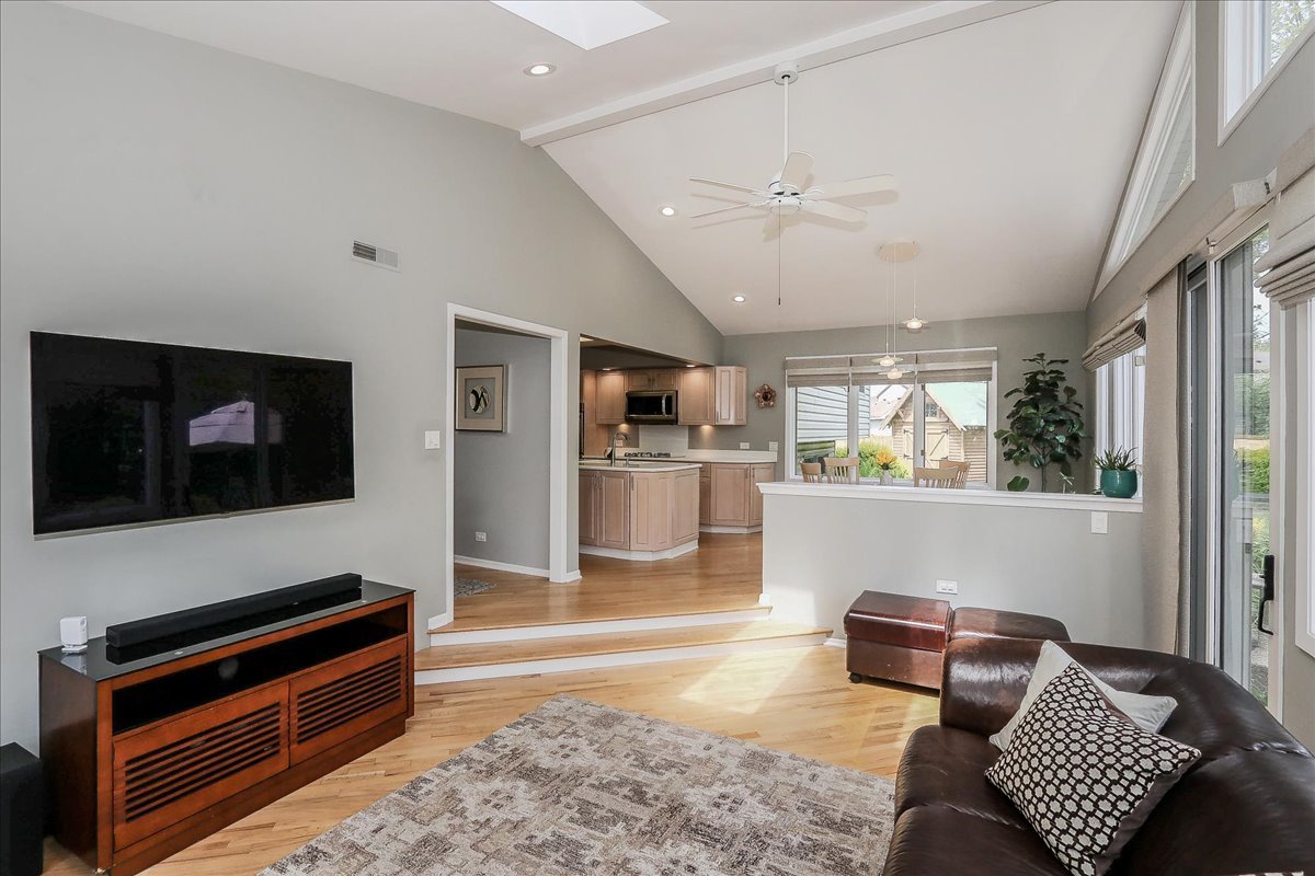 818 Indigo Court Lake Zurich IL 60047