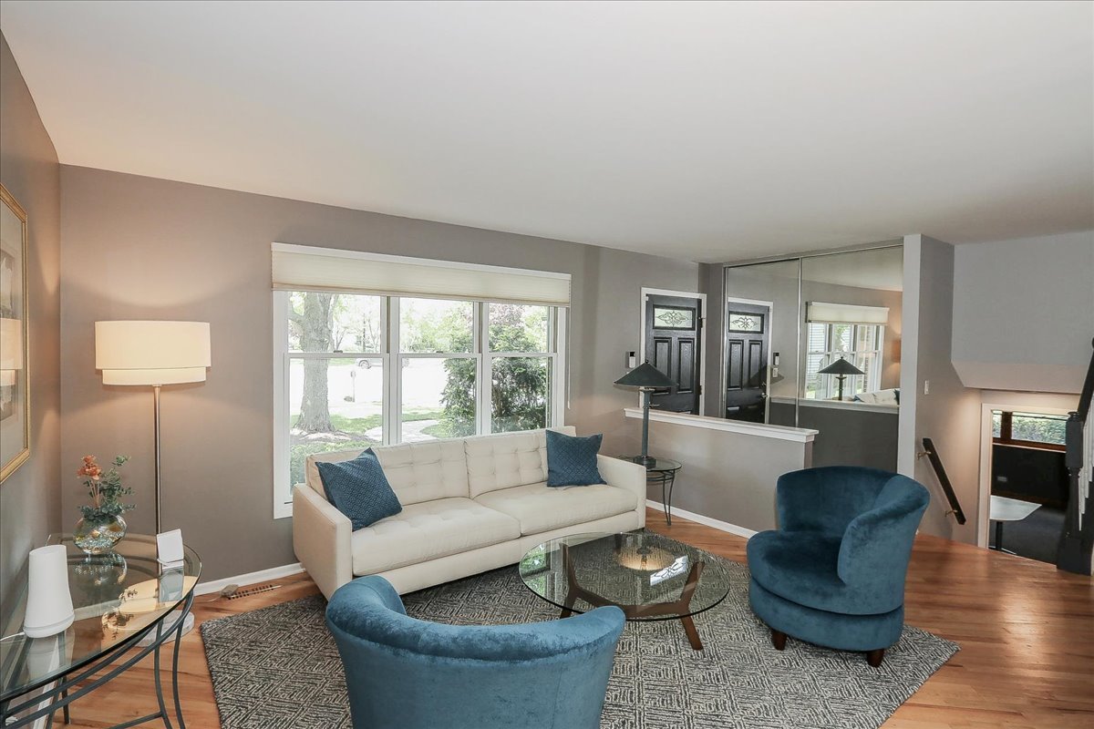 818 Indigo Court Lake Zurich IL 60047