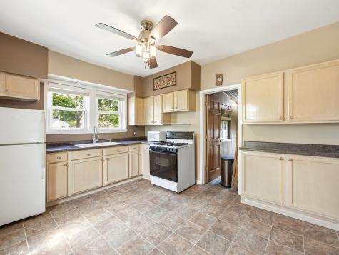 570 Addison Street Elgin IL 60120