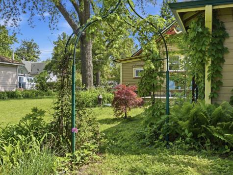 570 Addison Street Elgin IL 60120