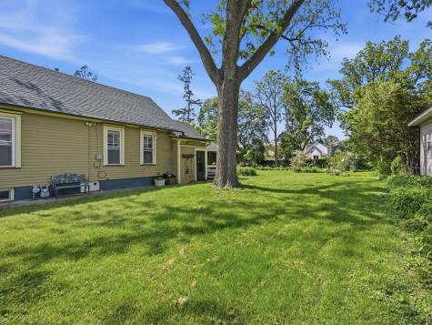 570 Addison Street Elgin IL 60120