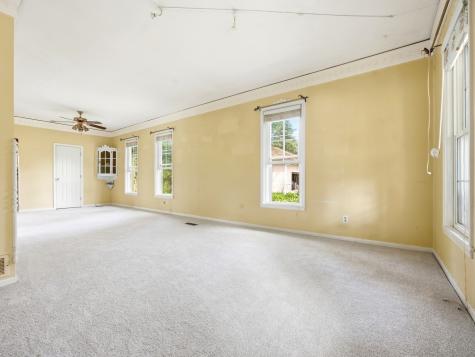 570 Addison Street Elgin IL 60120