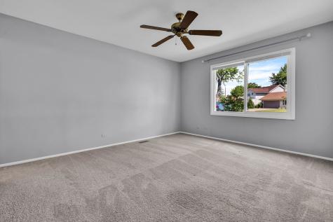 1272 Arlington Drive W Hanover Park IL 60133