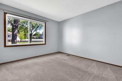 1272 Arlington Drive W Hanover Park IL 60133