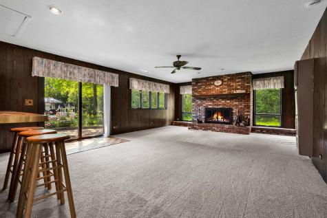 1272 Arlington Drive W Hanover Park IL 60133