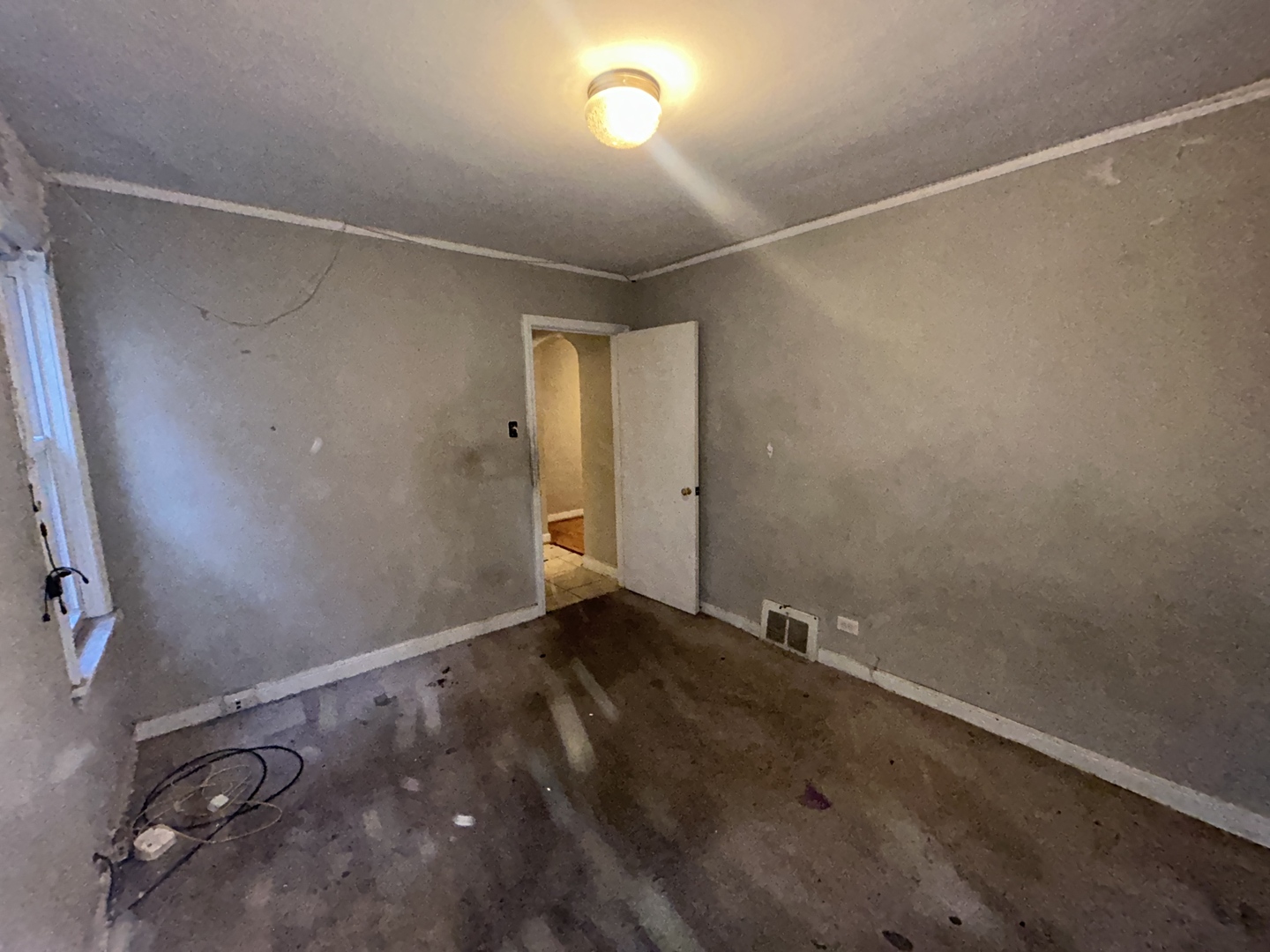 9034 South Harper Avenue Chicago IL 60619