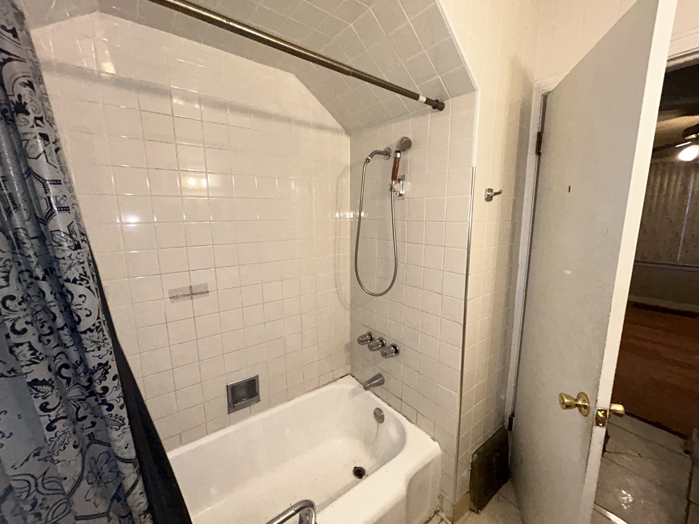 9034 South Harper Avenue Chicago IL 60619