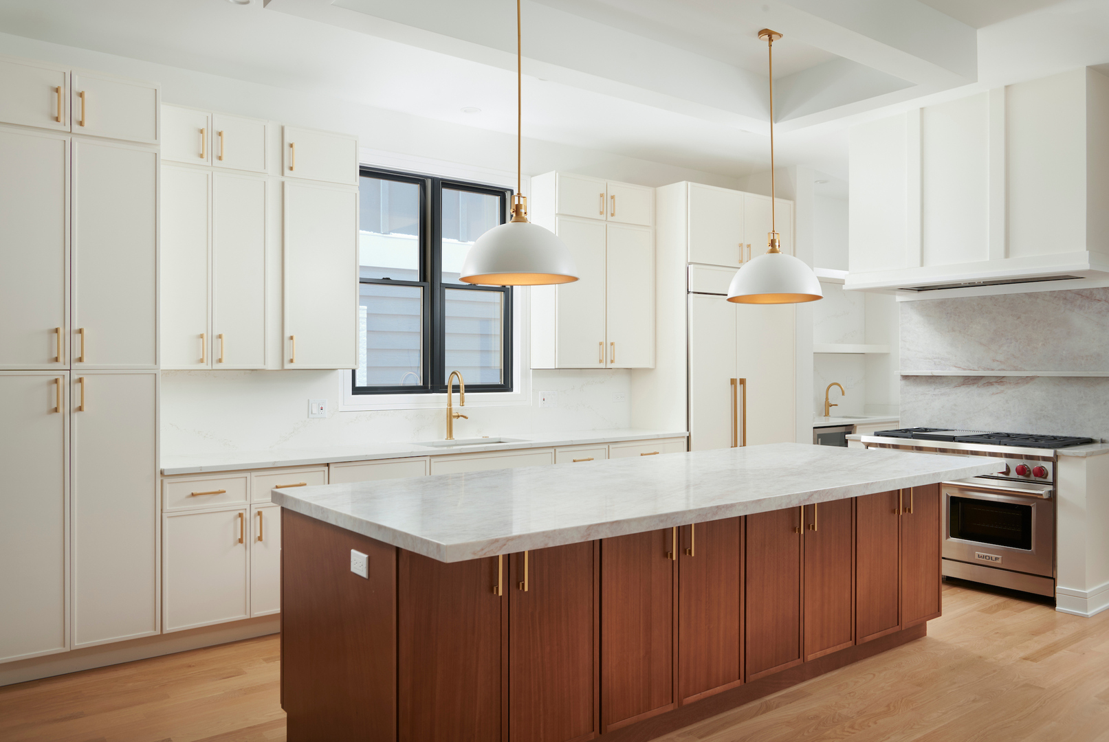 3140 North Leavitt Street Chicago IL 60618