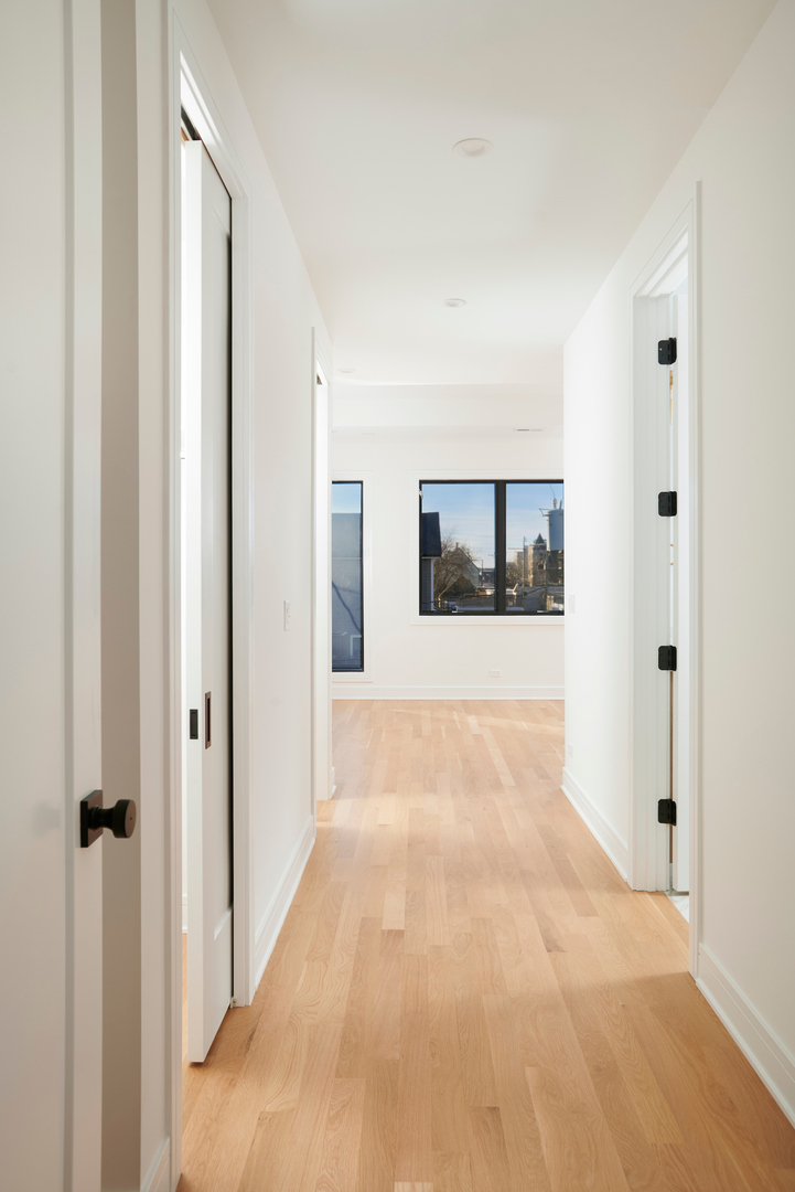 3140 North Leavitt Street Chicago IL 60618