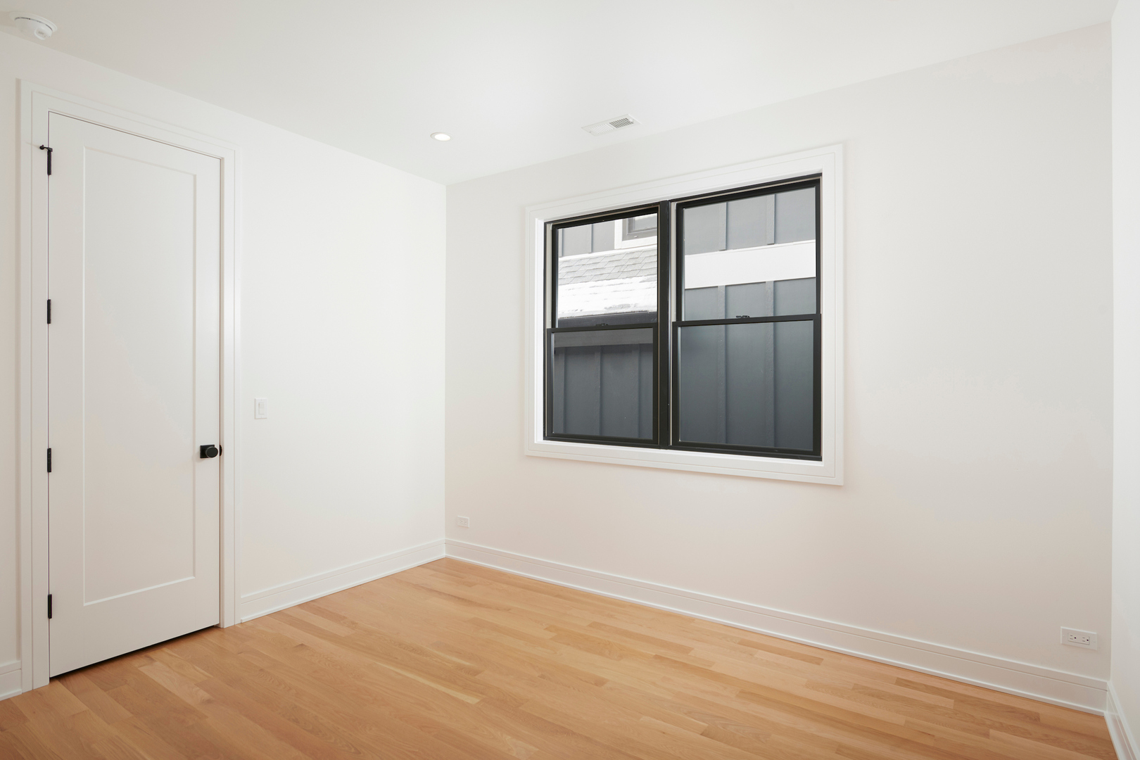 3140 North Leavitt Street Chicago IL 60618