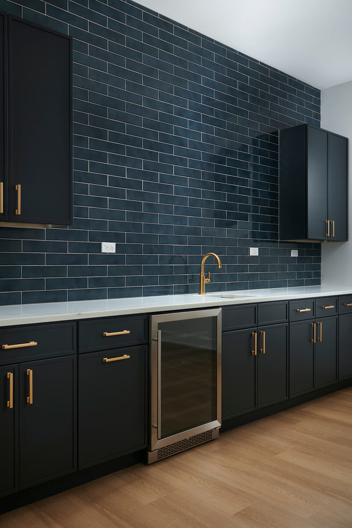 3140 North Leavitt Street Chicago IL 60618