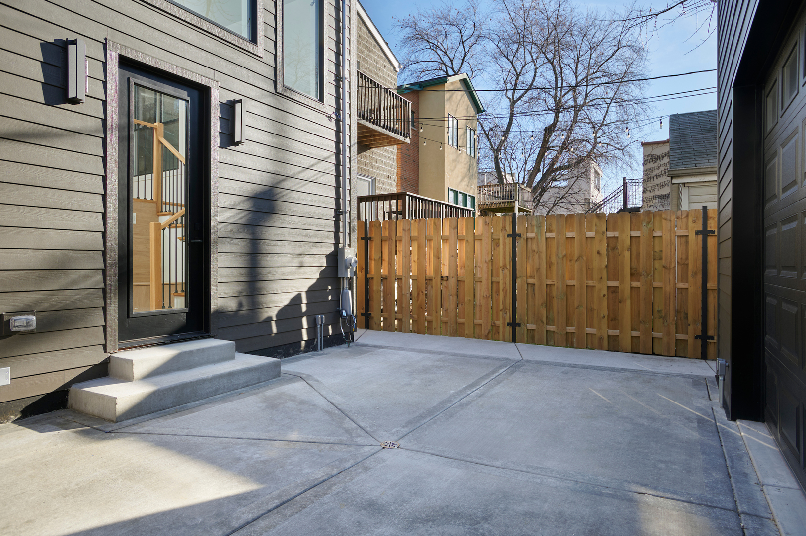 3140 North Leavitt Street Chicago IL 60618