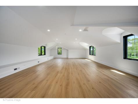 1851 Oakwood Road Northbrook IL 60062