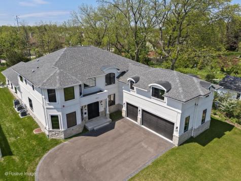 1851 Oakwood Road Northbrook IL 60062