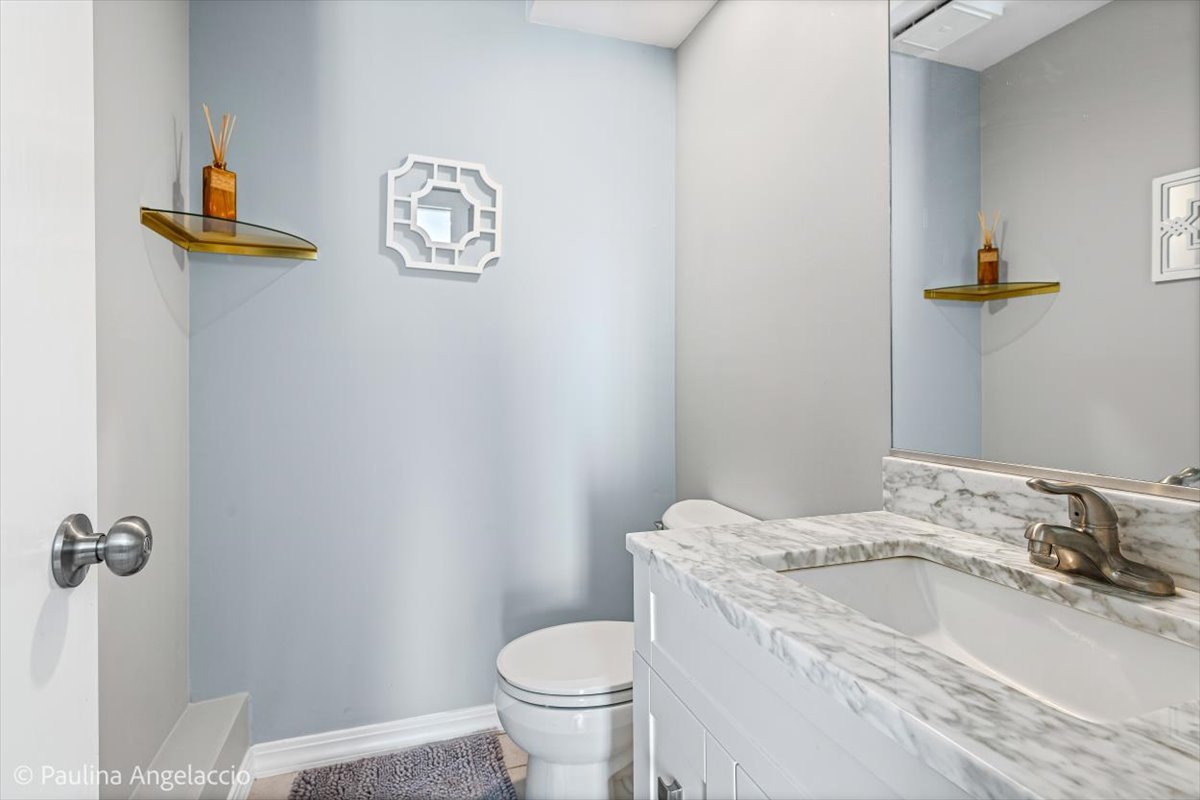 25225 North Virginia Avenue N Lake Zurich IL 60047
