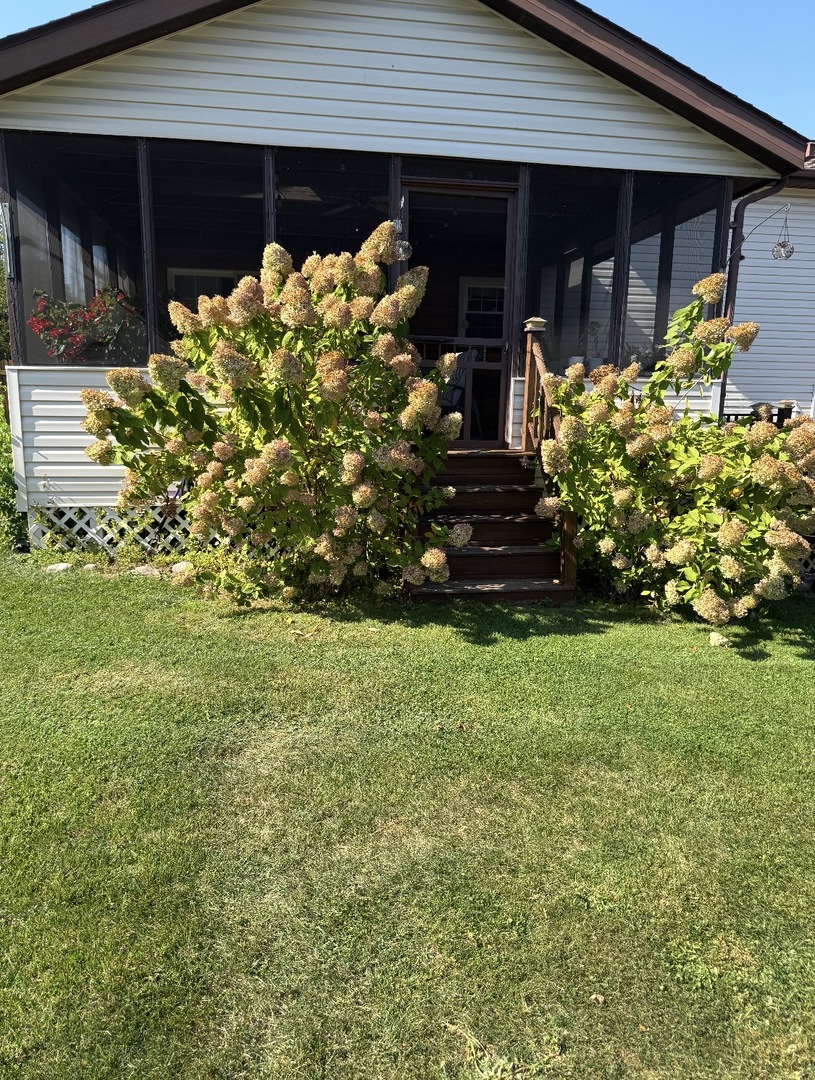 25225 North Virginia Avenue N Lake Zurich IL 60047