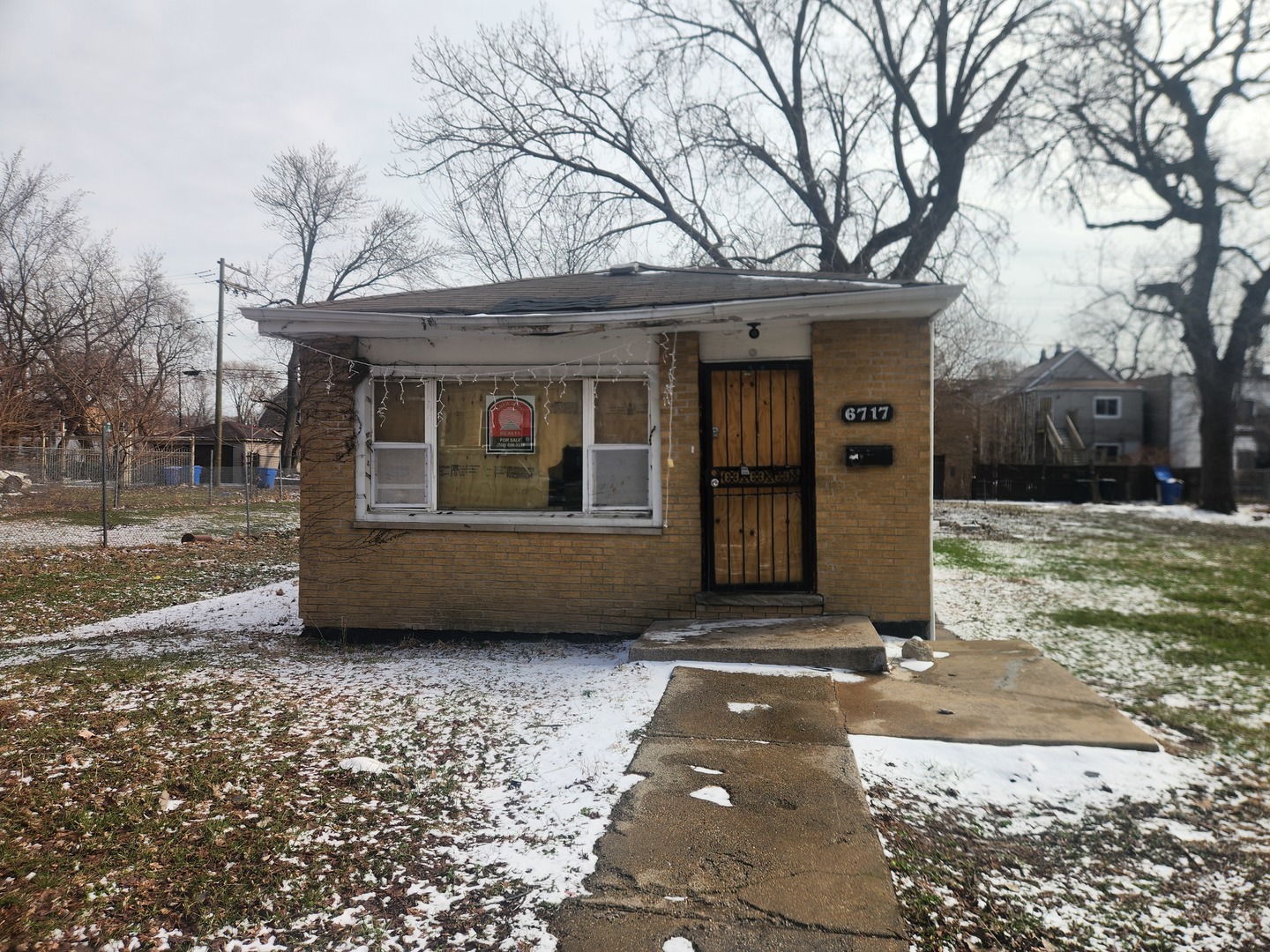 6717 South Rhodes Avenue Chicago IL 60637