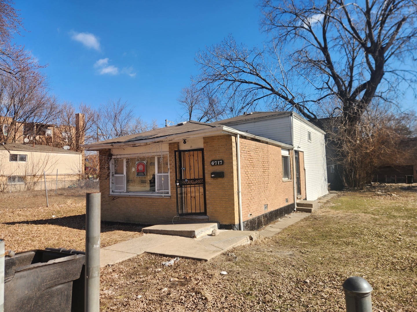 6717 South Rhodes Avenue Chicago IL 60637