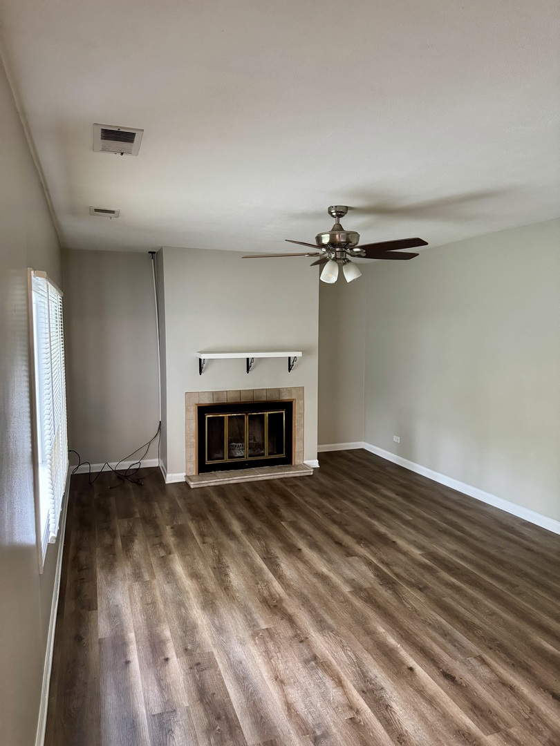 716 Shining Water Drive Carol Stream IL 60188