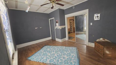 718 5TH Street Hoopeston IL 60942