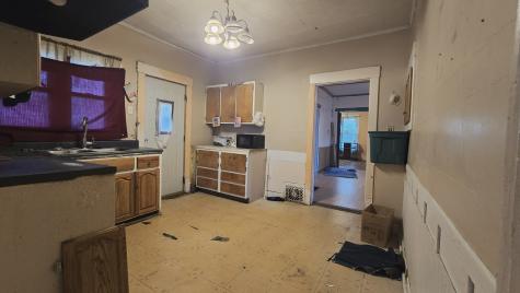 718 5TH Street Hoopeston IL 60942