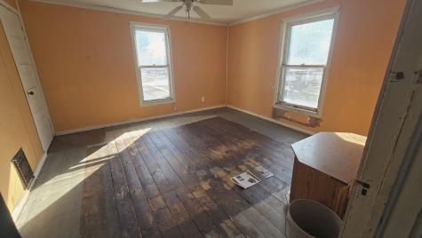 718 5TH Street Hoopeston IL 60942