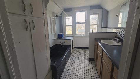 718 5TH Street Hoopeston IL 60942