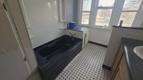 718 5TH Street Hoopeston IL 60942