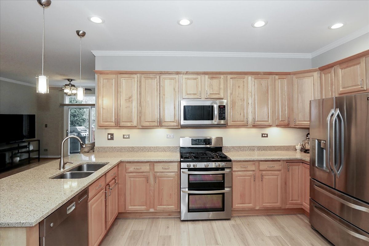 604 West Meadow Avenue Lombard IL 60148