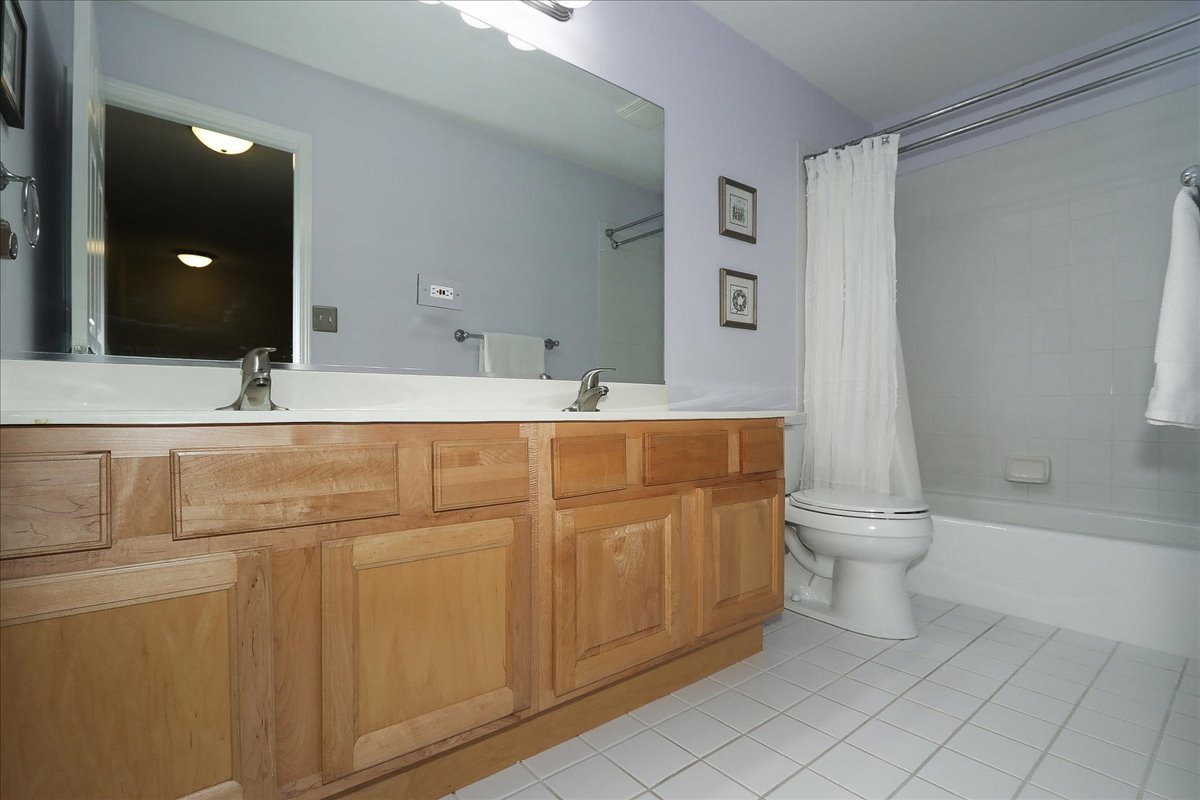 604 West Meadow Avenue Lombard IL 60148
