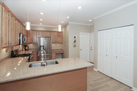 604 West Meadow Avenue Lombard IL 60148