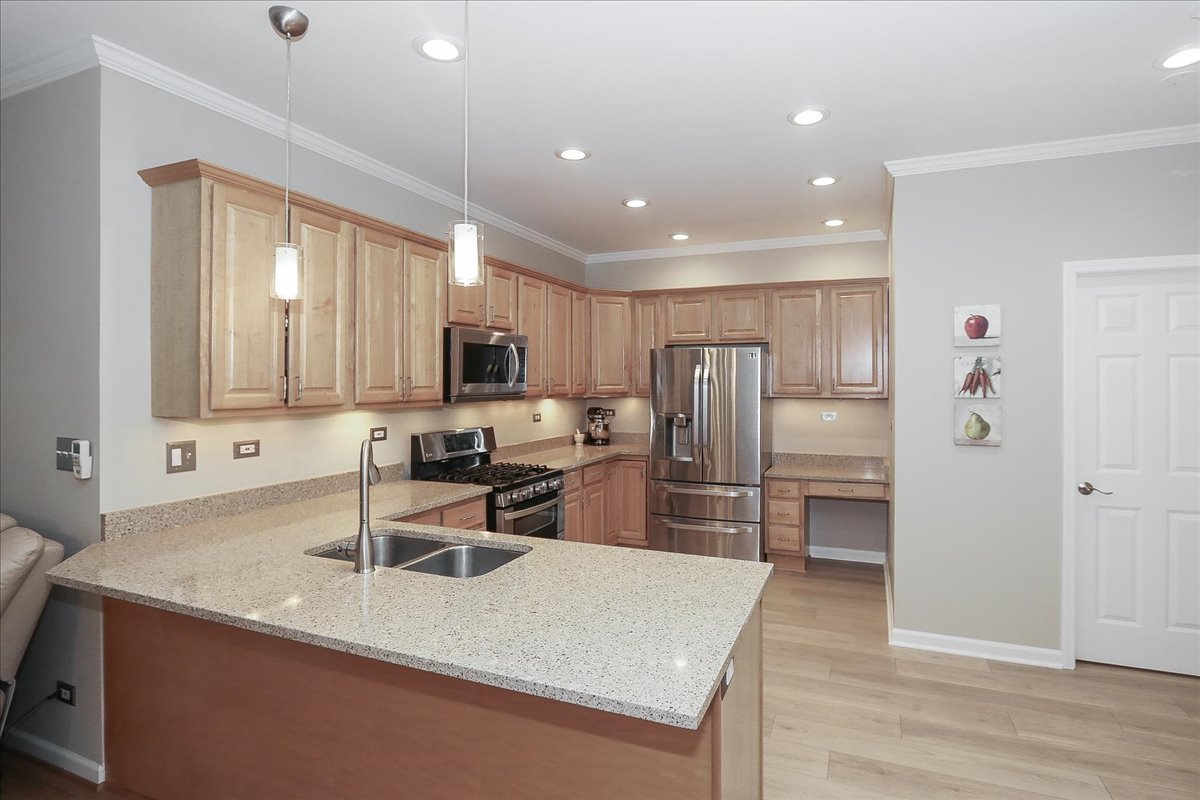 604 West Meadow Avenue Lombard IL 60148