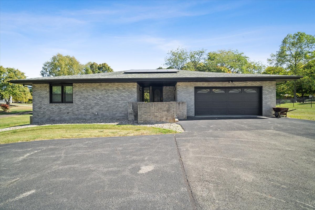 14211 Jessica Court Bloomington IL 61705