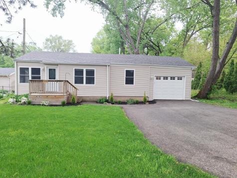 5205 North Lake Street Mchenry IL 60050
